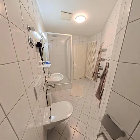 Apartment Souterrain *